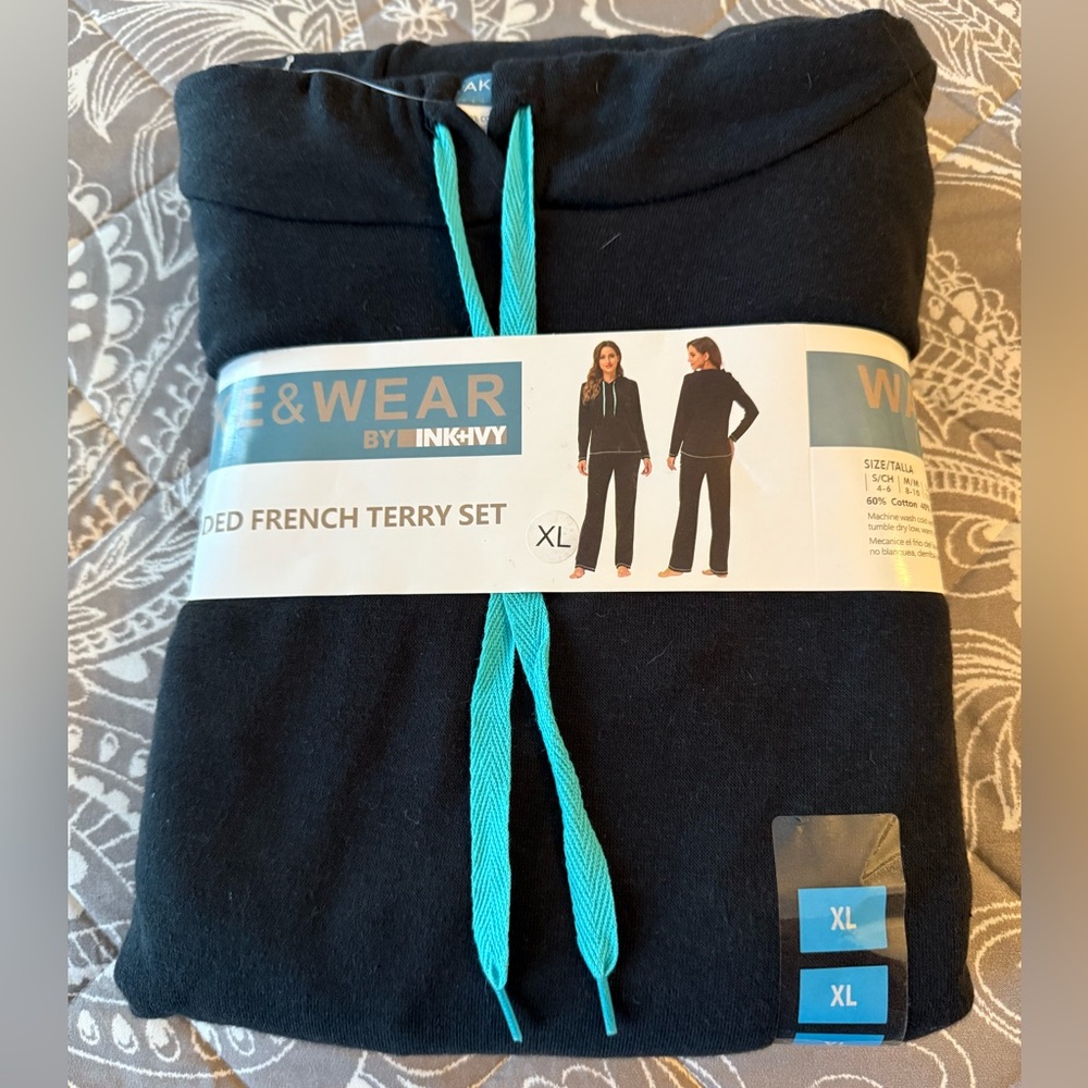 Ink & Ivy Wake & Wear Set. New Size XL